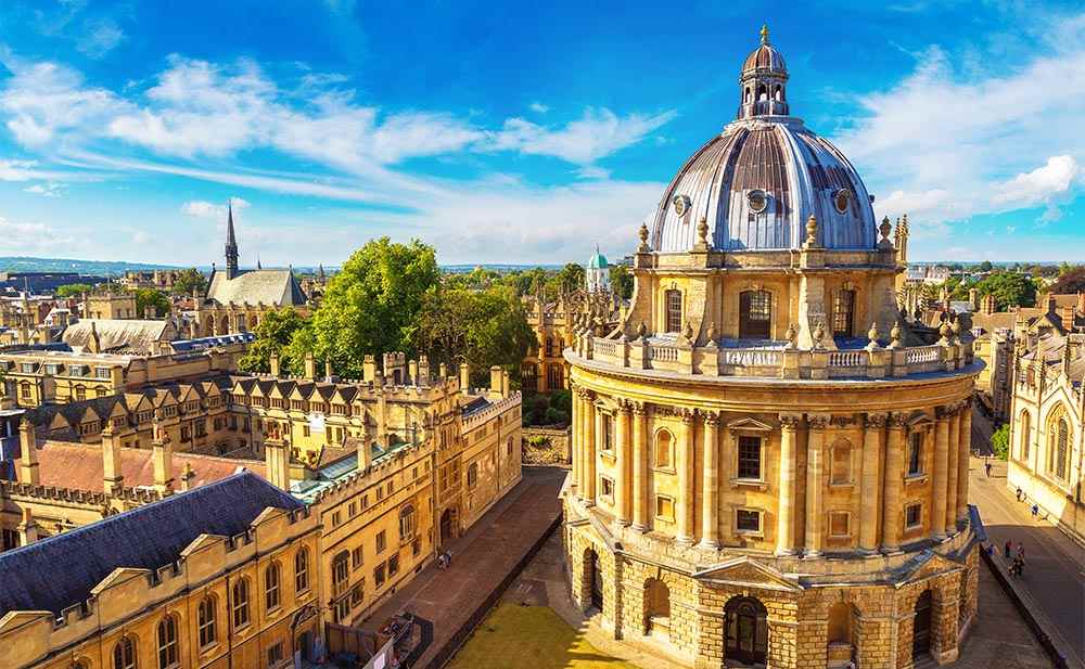 Coach trips to Oxford